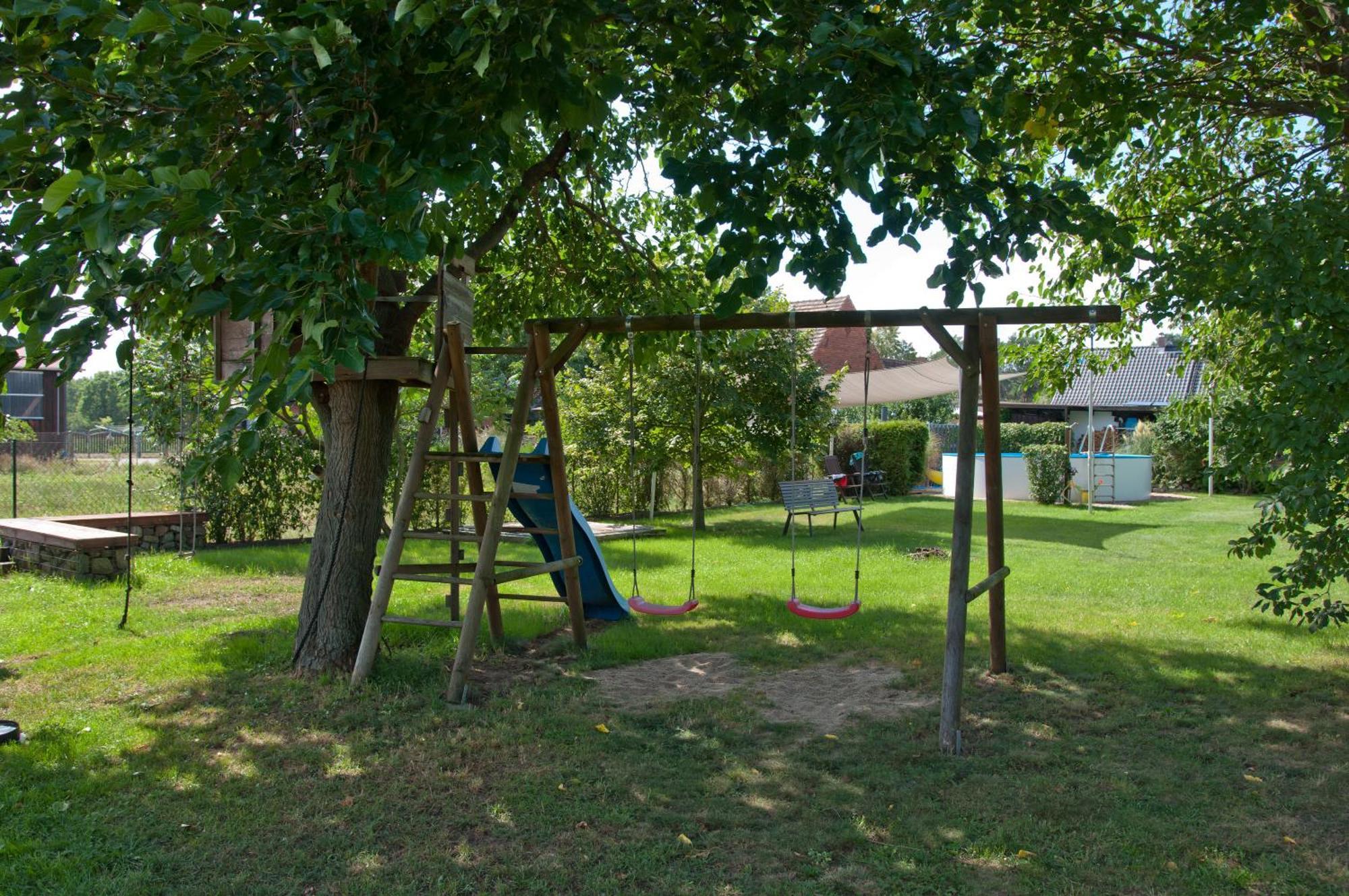 Ferienwohnung Alte Schule Фечау Екстер'єр фото