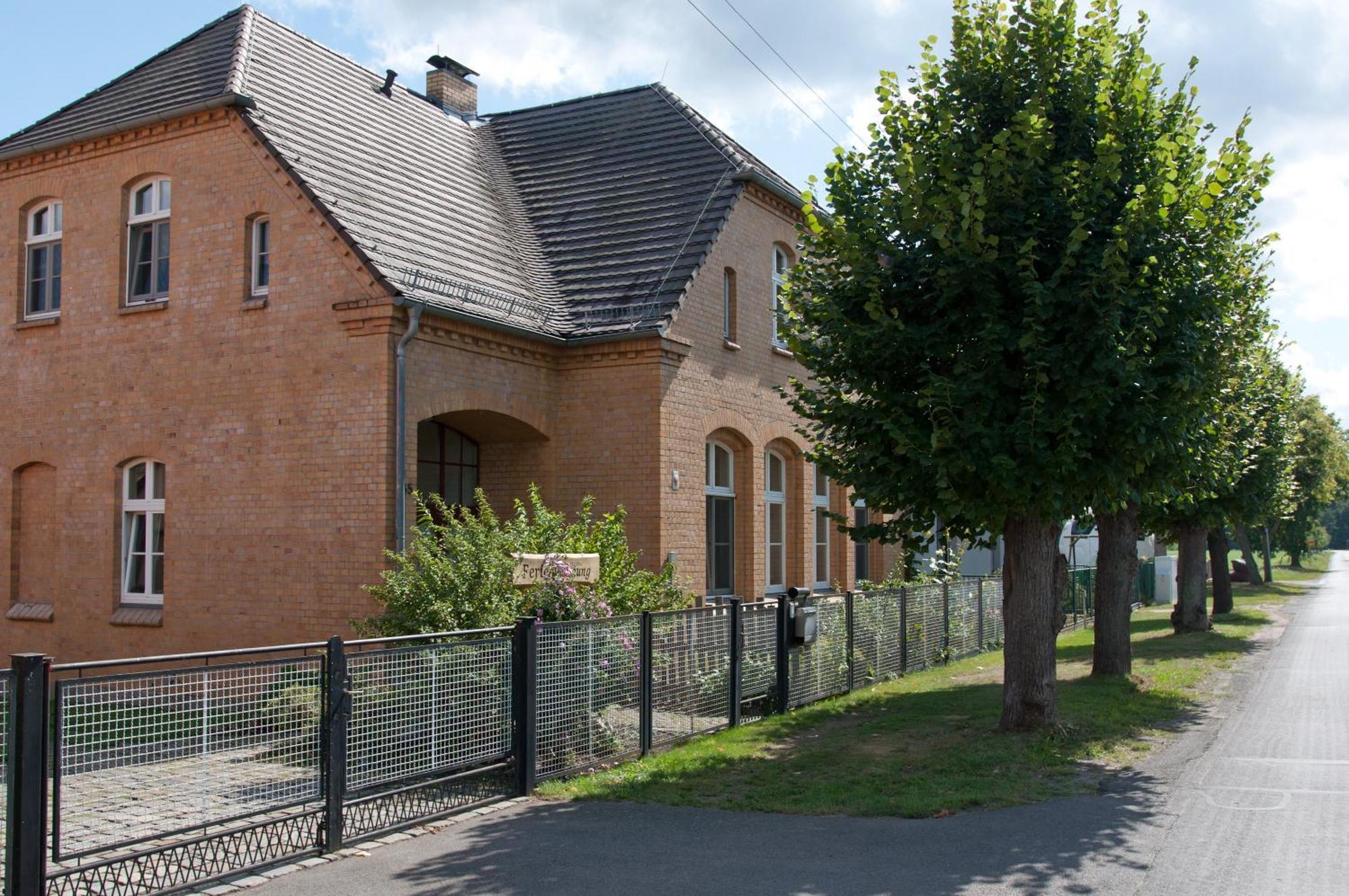 Ferienwohnung Alte Schule Фечау Екстер'єр фото